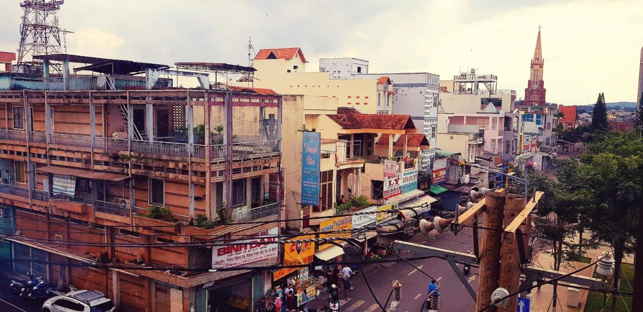 Quoc Thanh Hotel Long Khanh Bagian luar foto