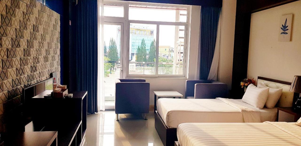 Quoc Thanh Hotel Long Khanh Bagian luar foto