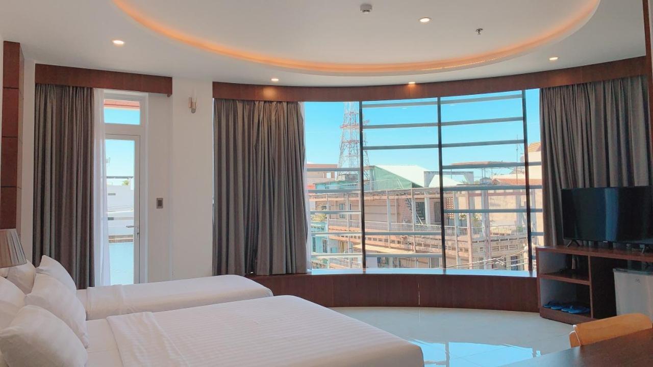 Quoc Thanh Hotel Long Khanh Bagian luar foto