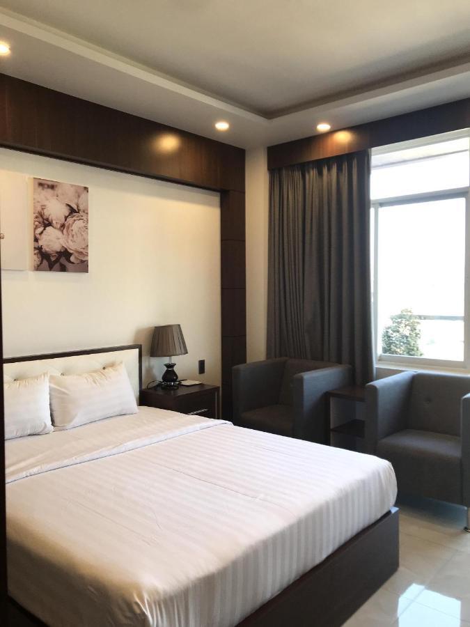 Quoc Thanh Hotel Long Khanh Bagian luar foto