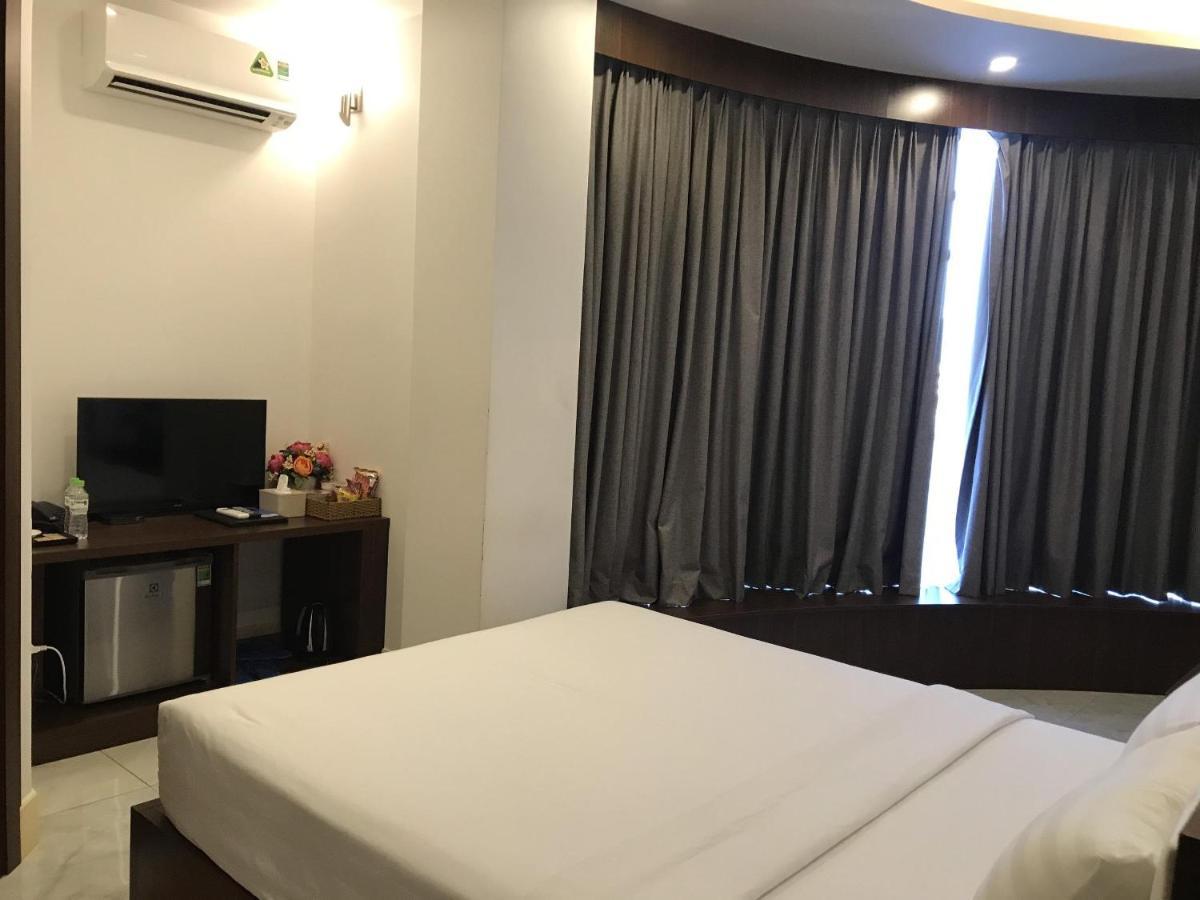 Quoc Thanh Hotel Long Khanh Bagian luar foto