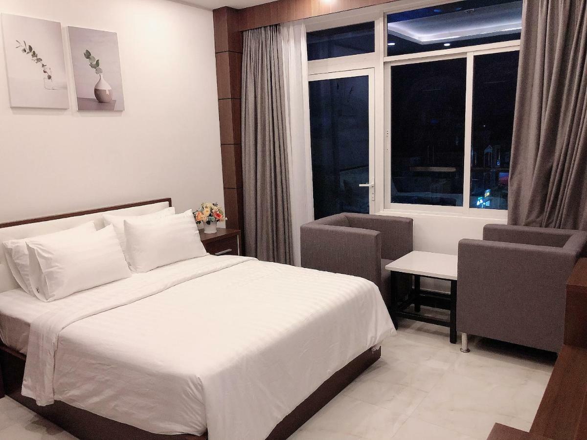 Quoc Thanh Hotel Long Khanh Bagian luar foto