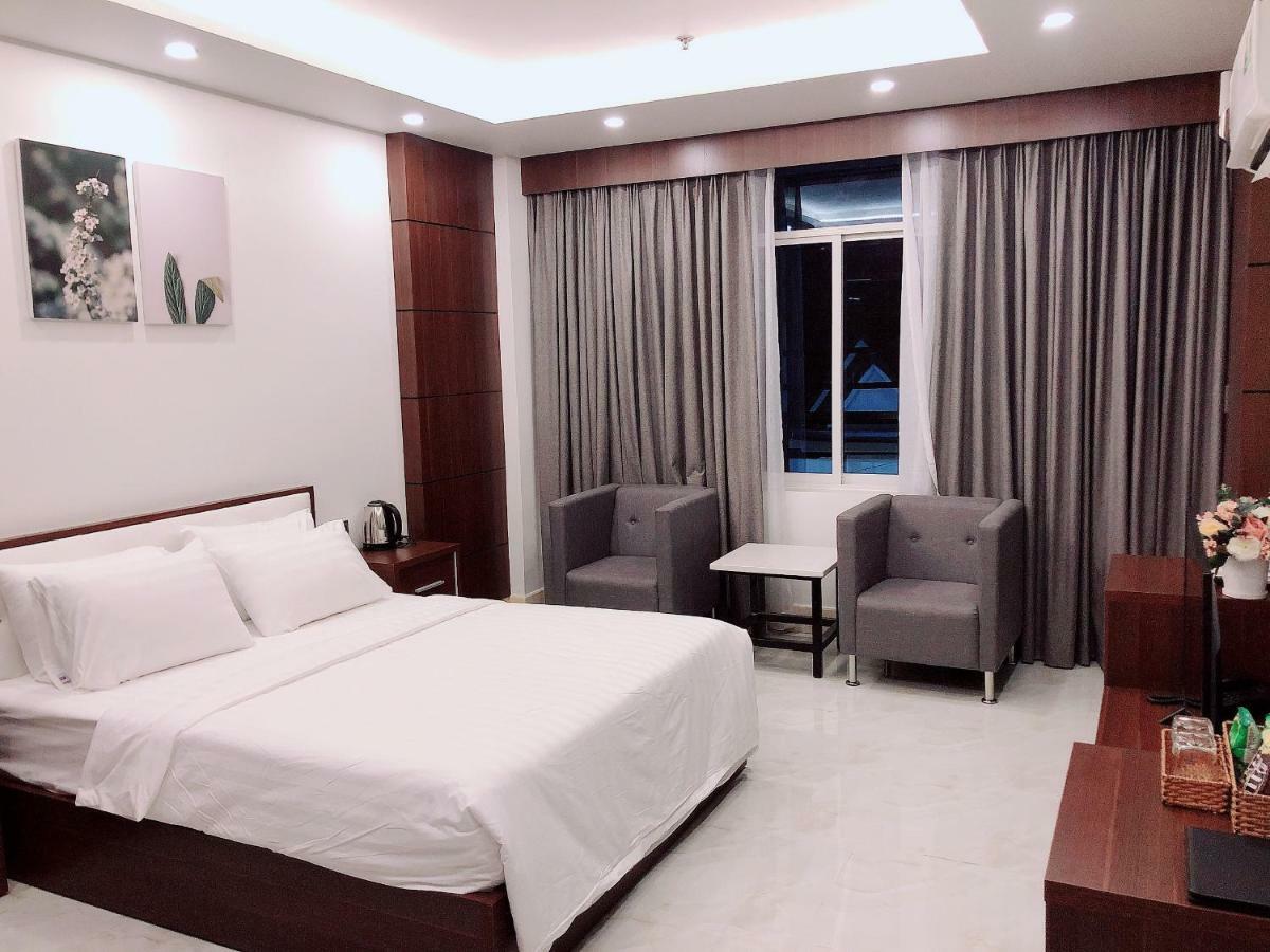 Quoc Thanh Hotel Long Khanh Bagian luar foto