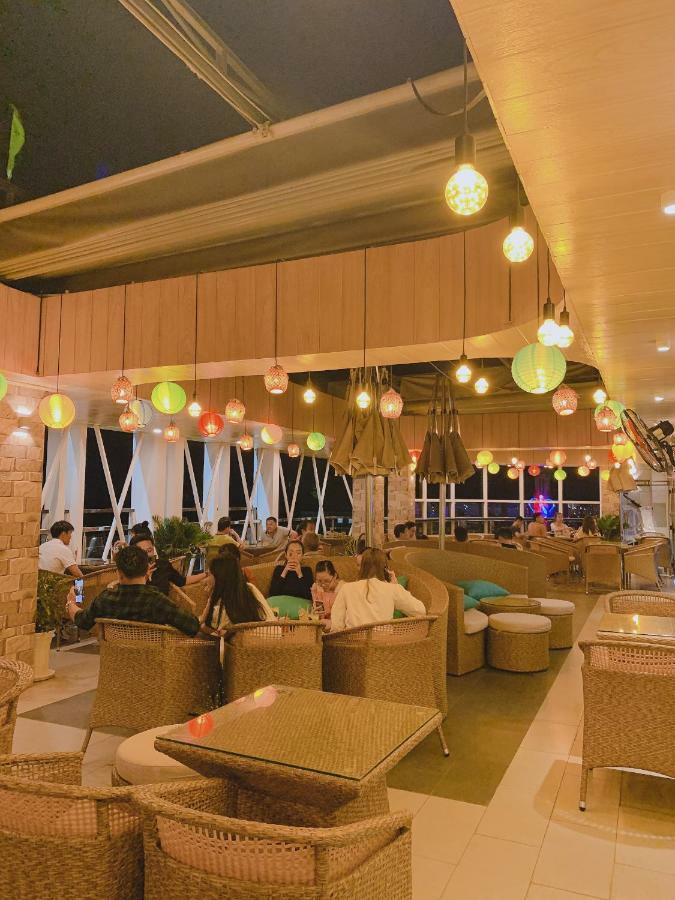 Quoc Thanh Hotel Long Khanh Bagian luar foto