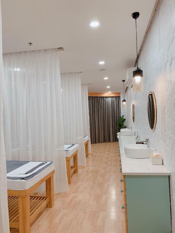 Quoc Thanh Hotel Long Khanh Bagian luar foto
