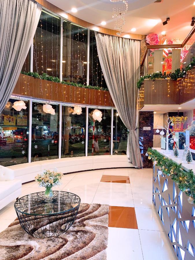 Quoc Thanh Hotel Long Khanh Bagian luar foto